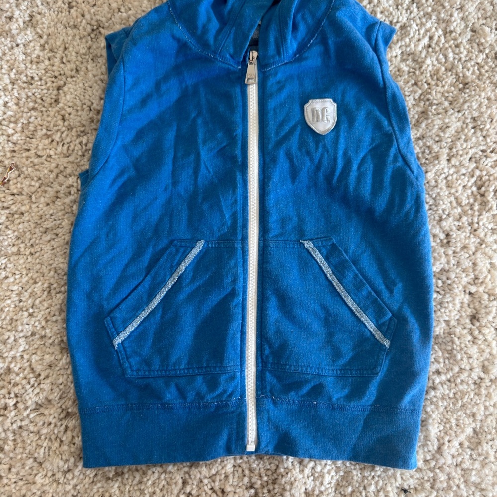 Dolce & Gabbana Sleeveless Hoodie with Front Pockets